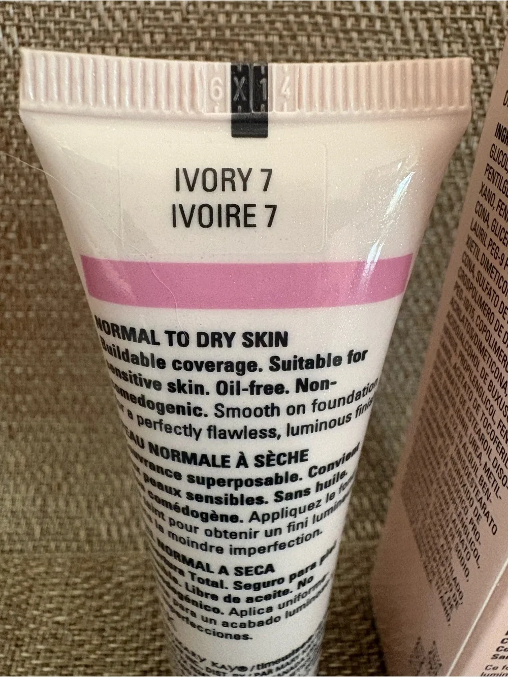 Mary Kay Timewise Luminous-Wear Liquid Foundation Ivory 7 (038703) New In Box